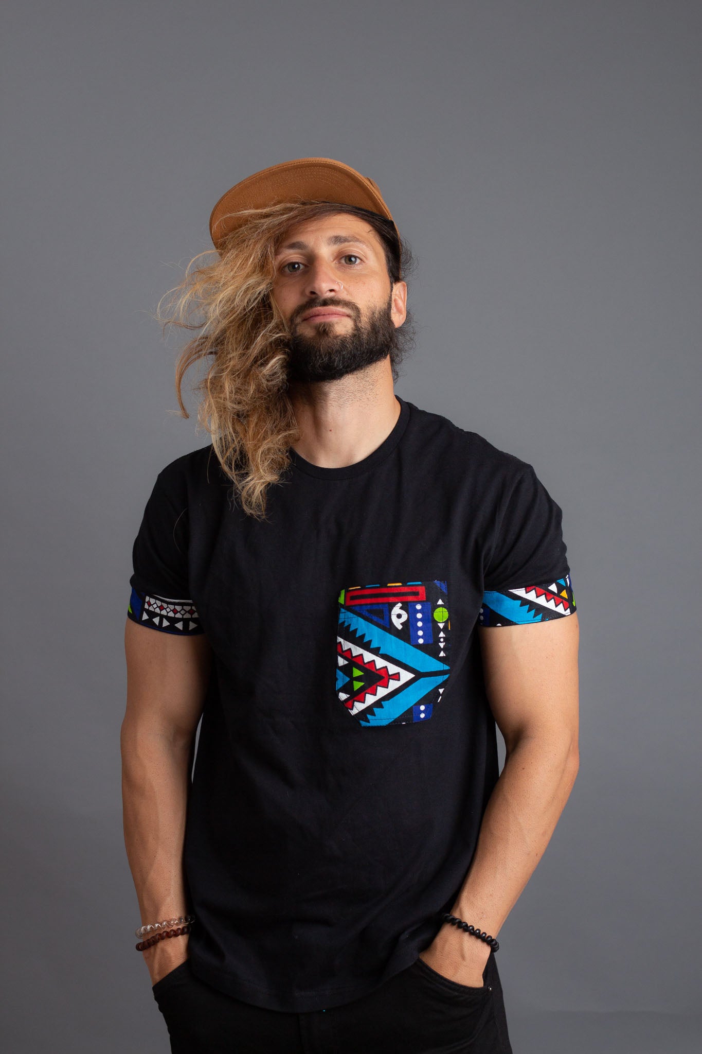Camiseta negra Multicolor