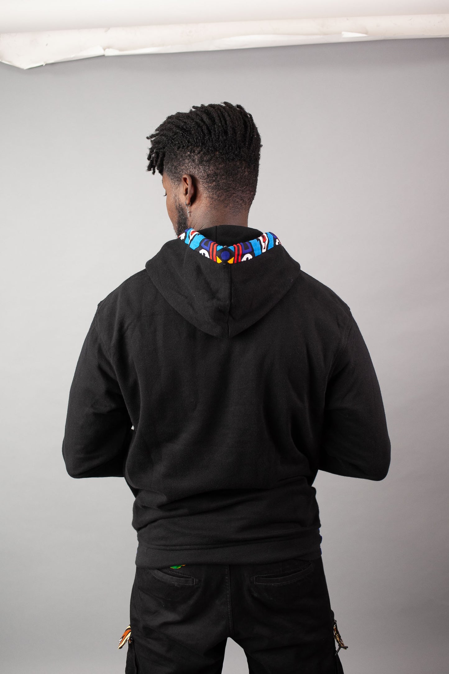 SUDADERA BOLSILLO MULTICOLOR