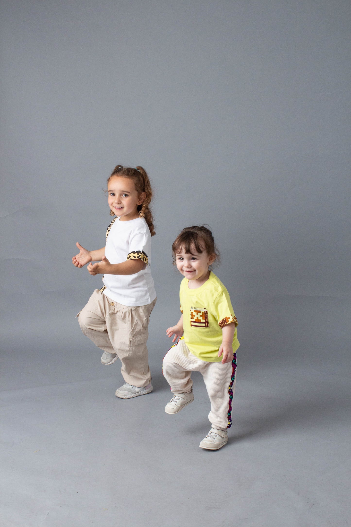 Camiseta infantil verde bolsillo Desert
